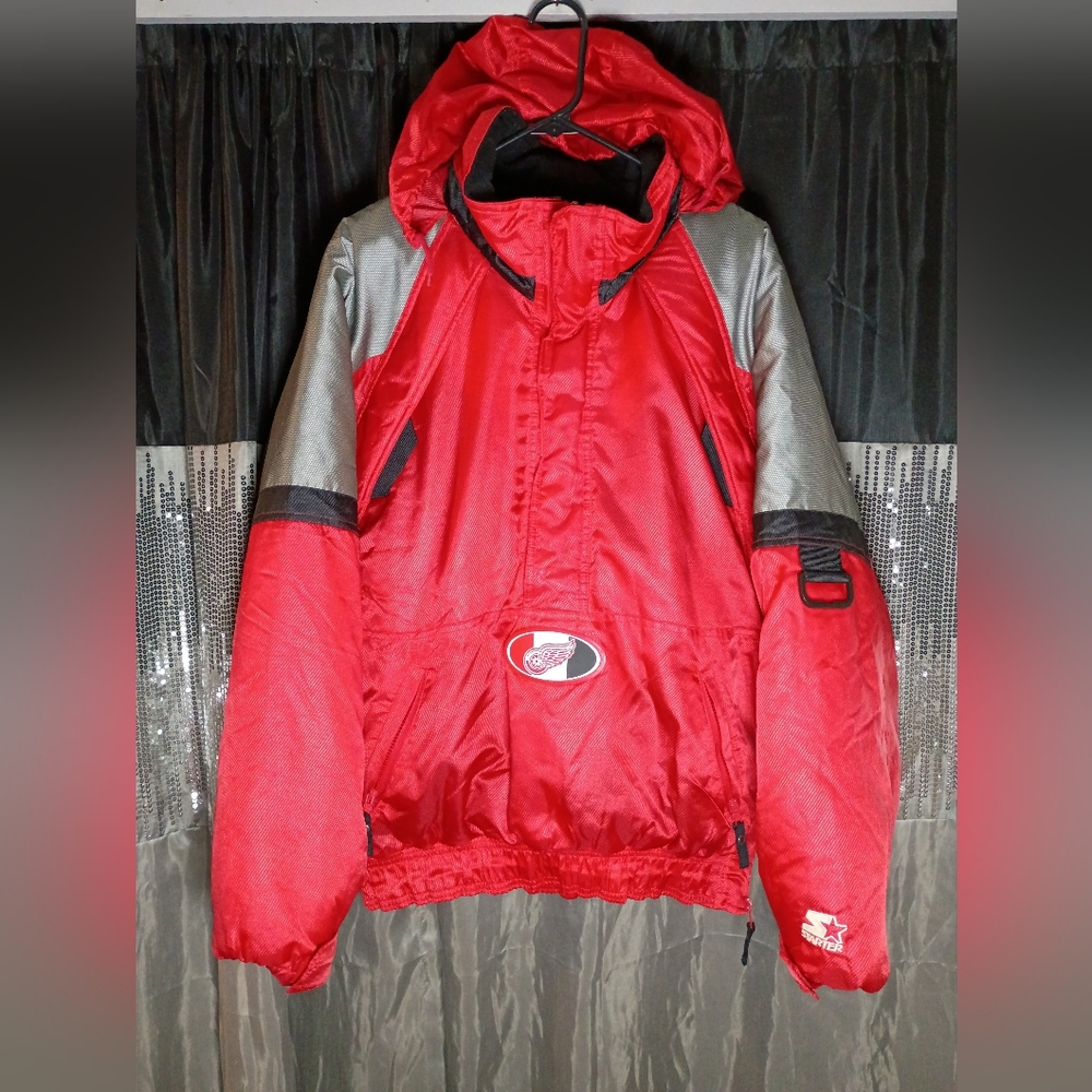 Vintage 90's Detroit Red Wings Starter Jacket With Hood